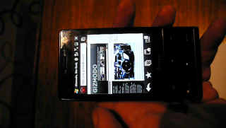 Illustration for article titled Hands-On with the HTC Touch Diamond (Verdict: Slightly Sluggish, But Has Nice UI Touches)